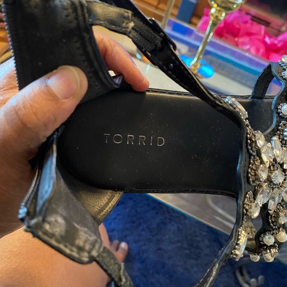 Beautiful - Picture 2 of 8